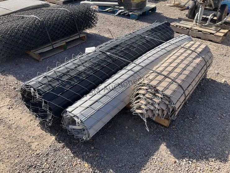 pallet-of-asst-4ft-&-8ft-chainlink-w/-privacy-image-2