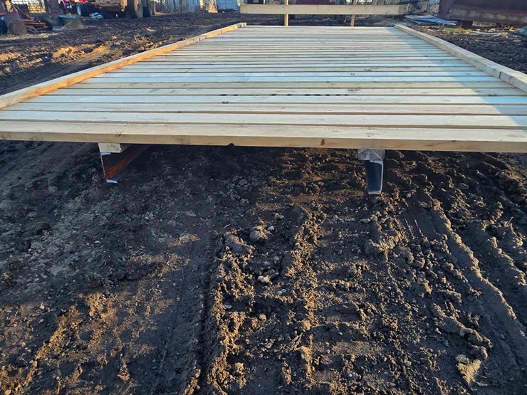 brand-new-8ft-x-20ft-hayrack-image-1