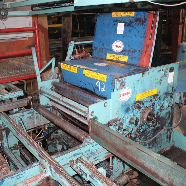 CORNELL 6"X42" MODEL HEC-42 3 SAW EDGER W/ 2 MOVABLE SAWS W/ INFEED ROLLS W/ 3 STRAND POP UP TRANSFER W/ POSITIONER SYSTEM W/ FENCE W/ PLC CONTROLS W/ 50HP MOTOR SN#770-1-87