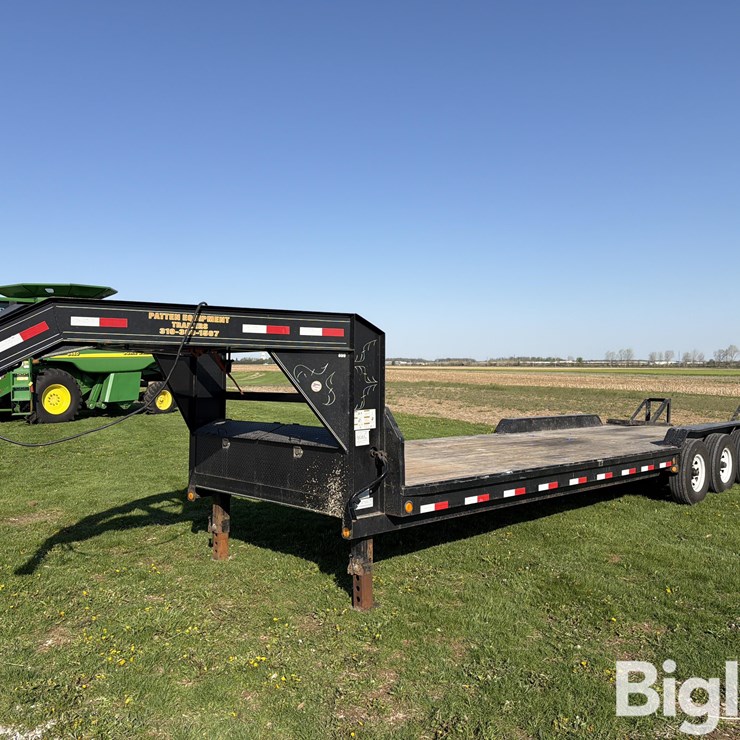 2009 Load Max Tri/A Gooseneck Flatbed Trailer