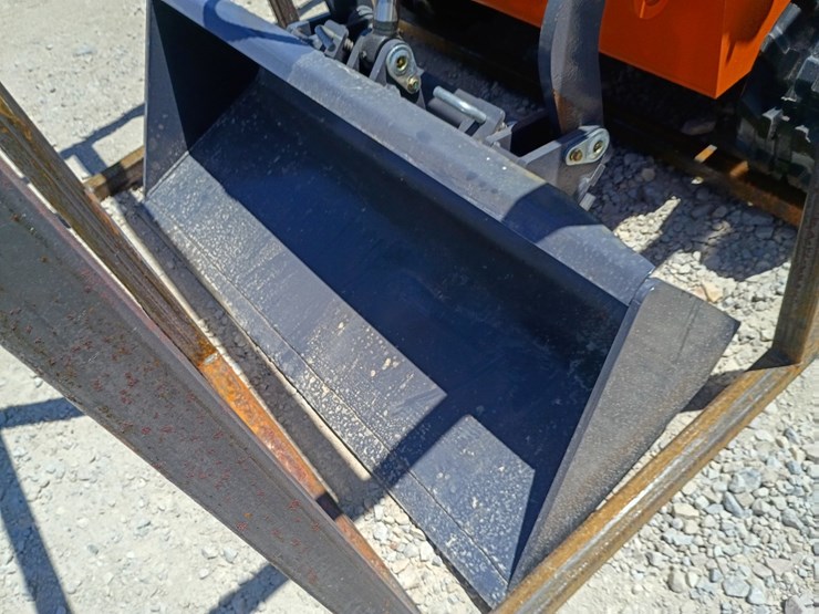 #l44-003-•-lot-l44-003-image-18
