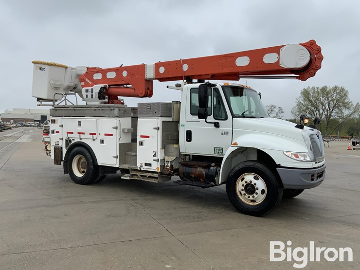 2007-international-durastar-4400-image-3
