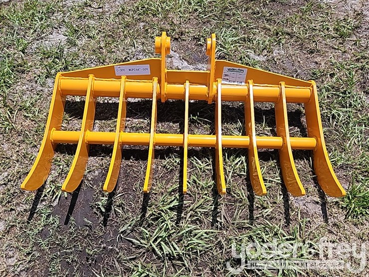 2026-caterpillar-305-image-2