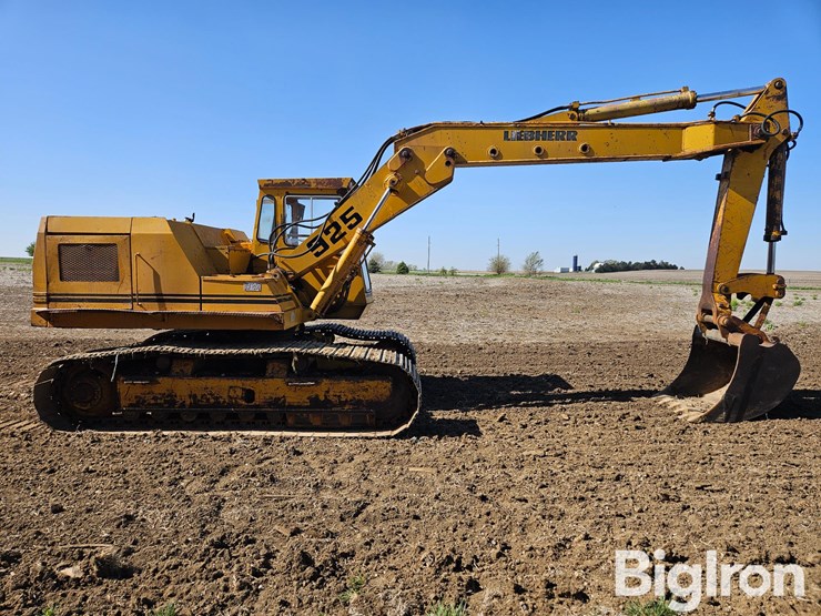 liebherr-r925-image-4
