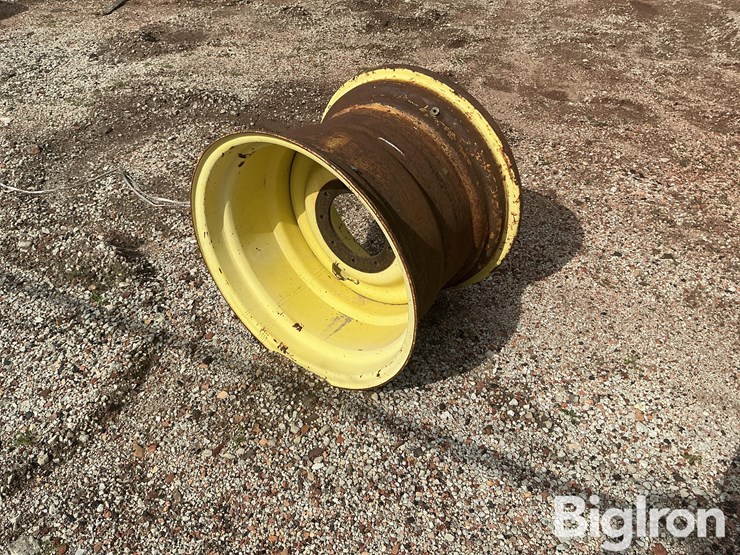 john-deere-4700-image-5