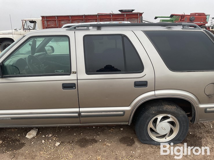 1999-chevrolet-blazer-image-14