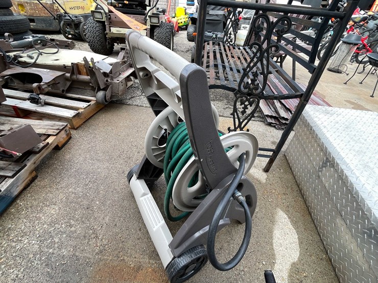 #9084-•-(2)-hose-reels-(o3)-image-5