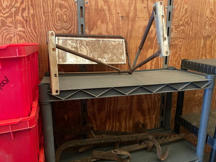 #7089-•-dolly,-shelves-and-contents-image-10