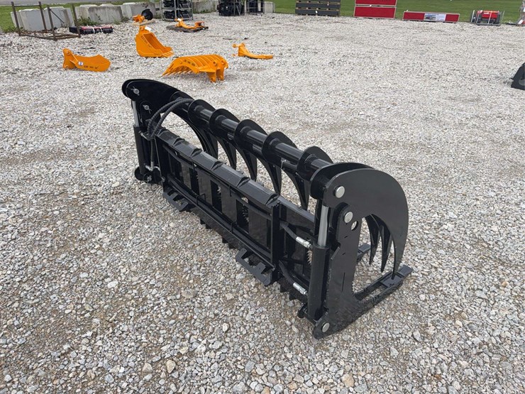 2026-giyi-72"-skid-steer-grapple-image-4