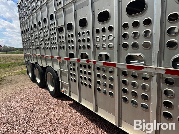 2012-eby-livestock-trailer-image-15