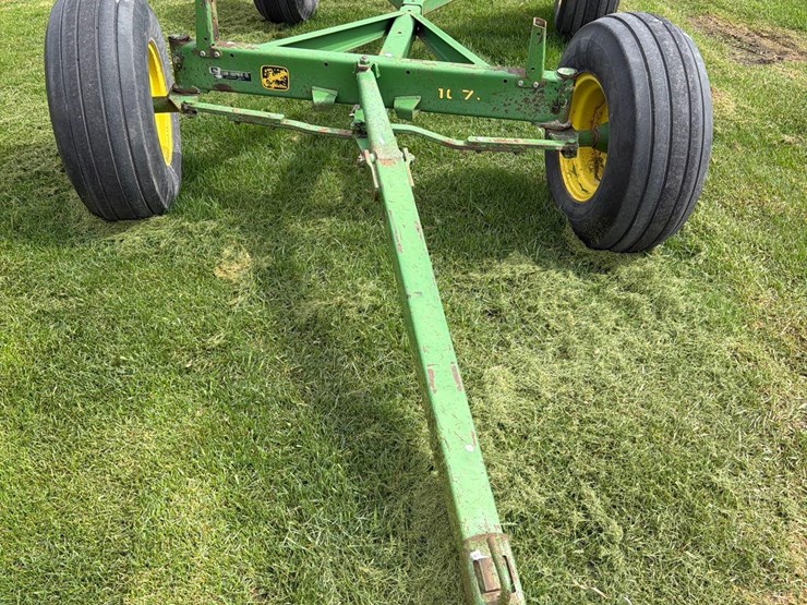 john-deere-1075-image-2