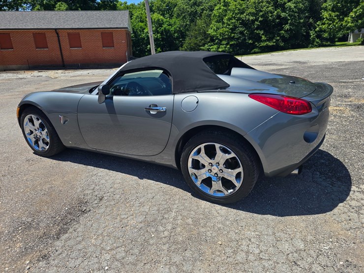 #24025-•-2007-pontiac-solstice-gxp-convertible-image-8