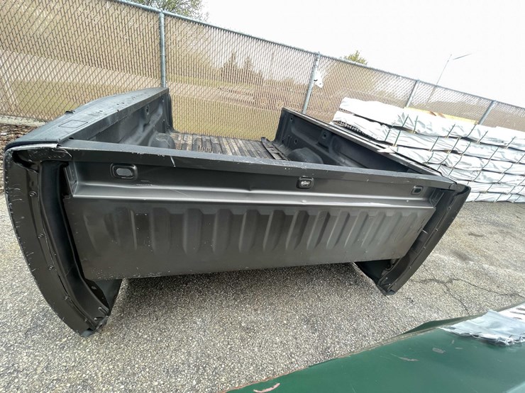 #9072-•-08-12-gmc-dually-box-(o6)-image-8