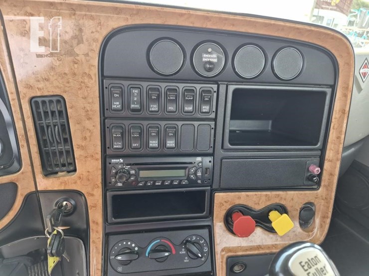 2014-international-prostar-image-11
