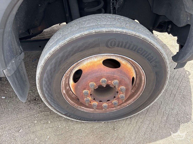 2018-ford-f550-image-31