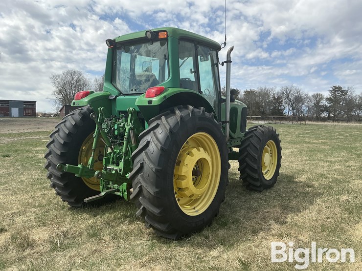 2005-john-deere-7520-image-5