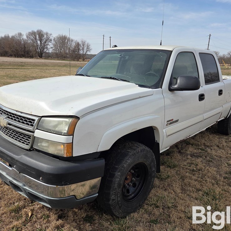 2005 CHEVROLET 2500