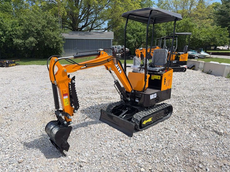 2026-miva-va13-mini-excavator-image-1
