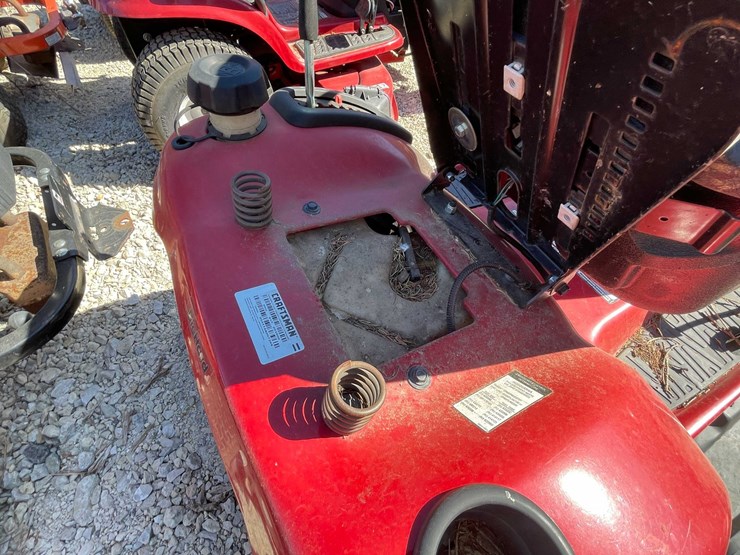 #6948-•-craftsman-t3000-riding-lawn-mower-image-5