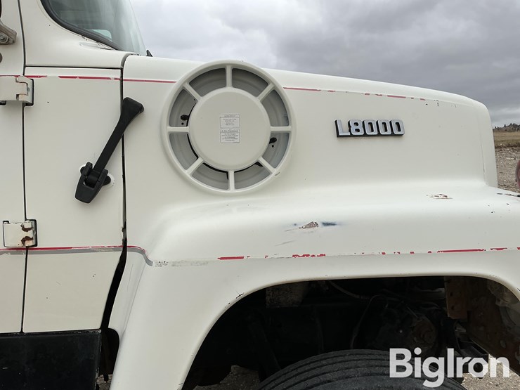 1995-ford-lt8000-image-10
