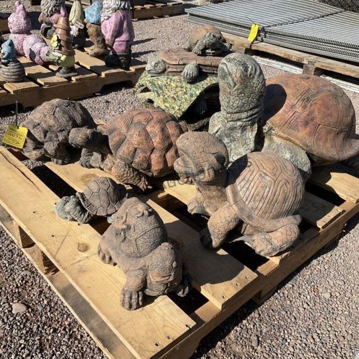 PALLET OF ASST CONCRETE TURTLES AND STEPPING