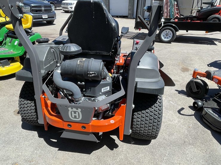 #6928-•-new-husqvarna-zero-turn-riding-lawn-mower-image-5