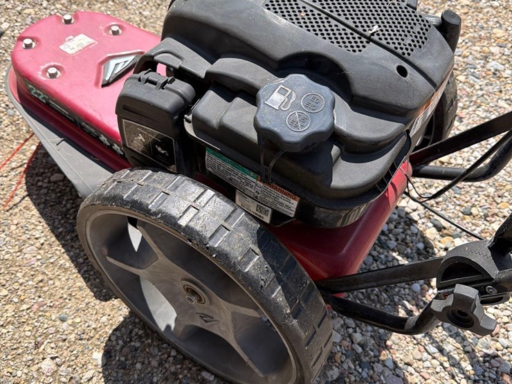 2025-earthquake-22”-weed-trimmer-image-5