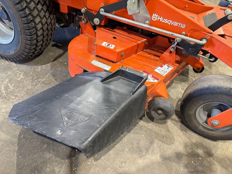husqvarna-mz52-zero-turn-lawnmower-image-16