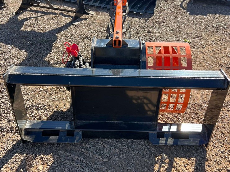 skid-steer-heavy-duty-trencher-(new/unused)-image-8