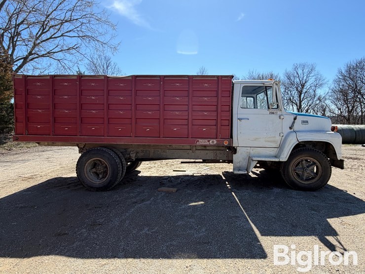 1972-ford-ln700-image-4