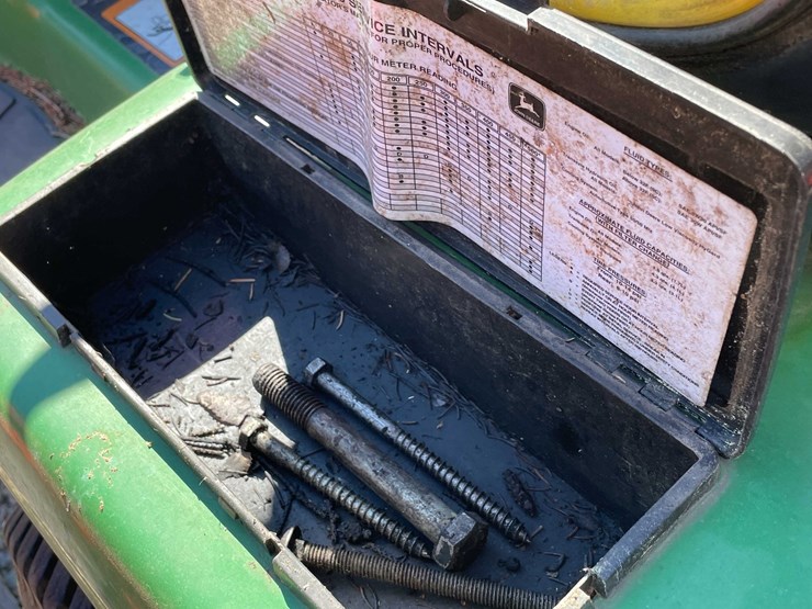 john-deere-345-image-10