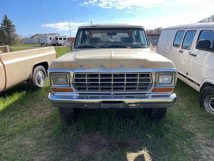 1979-ford-bronco-image-12