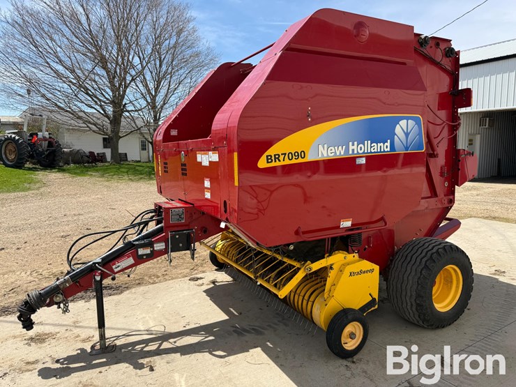 2009-new-holland-br7090-image-1