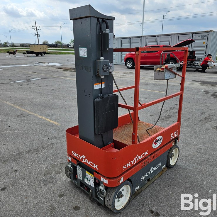 2016 SKYJACK SJ12