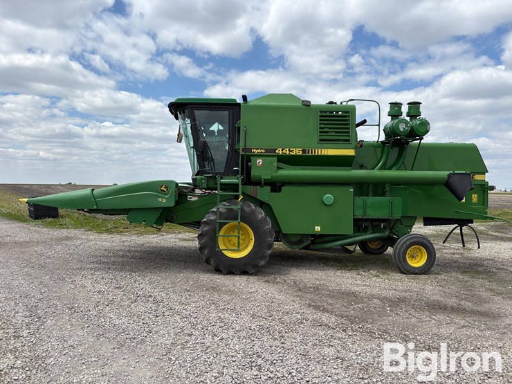 1991-john-deere-4435-image-8