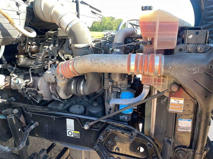2018-kenworth-t680-image-8