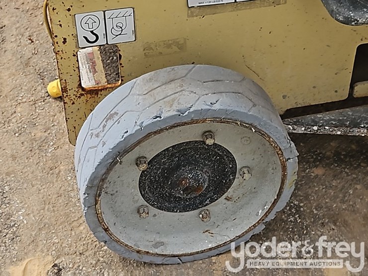 2016-jlg-3246es-image-7