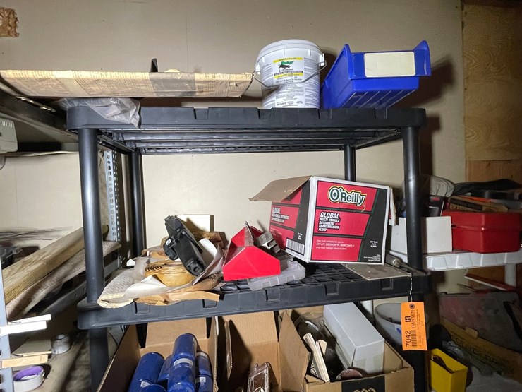 #7042-•-(2)-shelves-and-contents-image-3