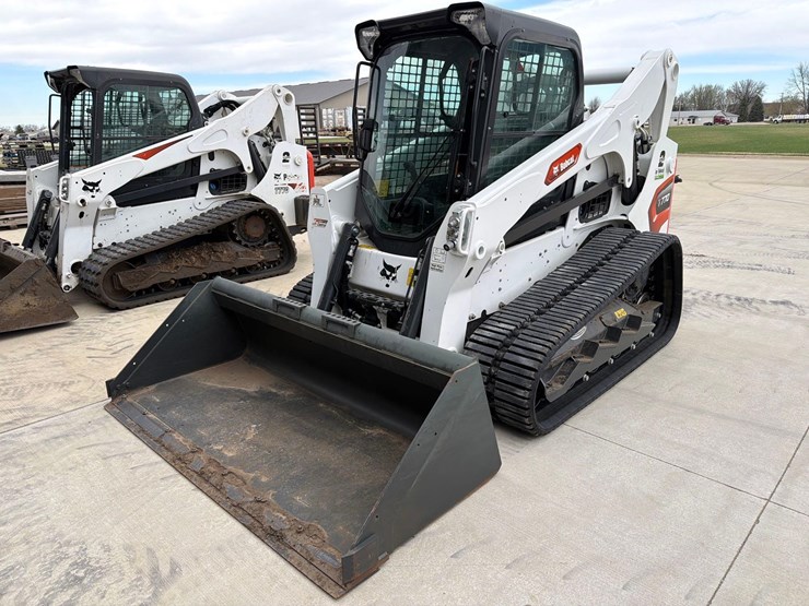 2023-bobcat-t770-image-1