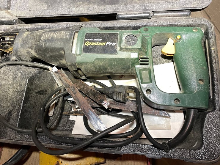 #7047-•-cabinet-with-contents-image-3