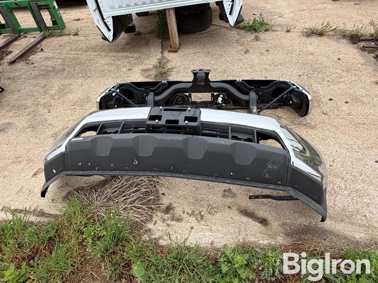 2022-chevrolet-6.5'-pickup-box-&-bumpers-image-17
