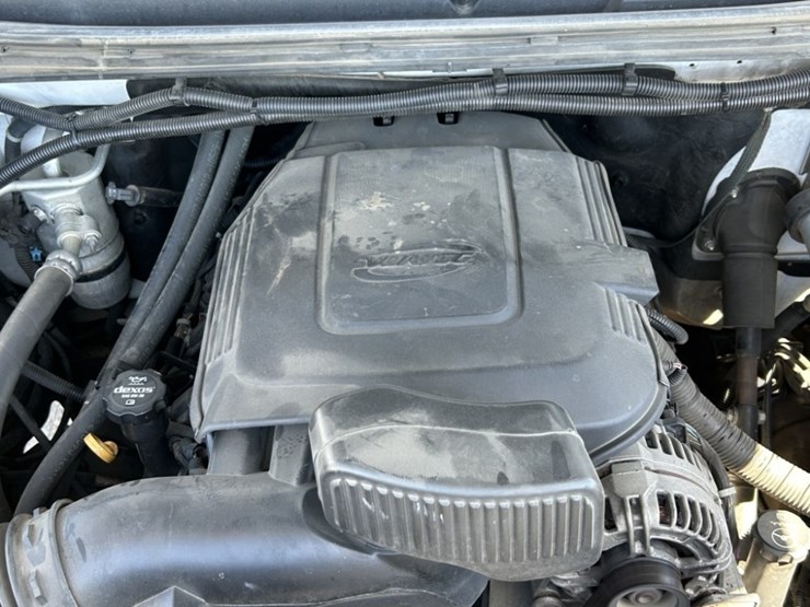 2012-chevrolet-silverado-2500-image-46