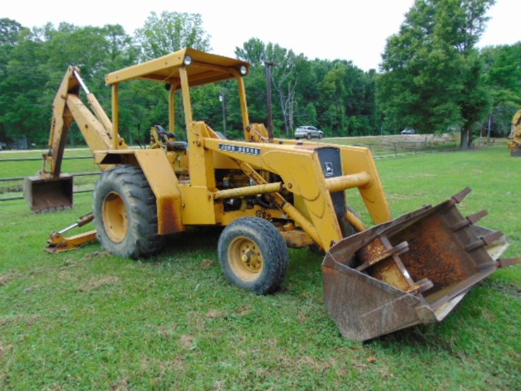 john-deere-410-image-2