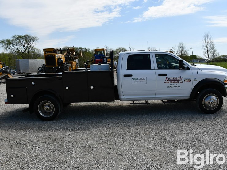 2011-dodge-ram-5500-image-4