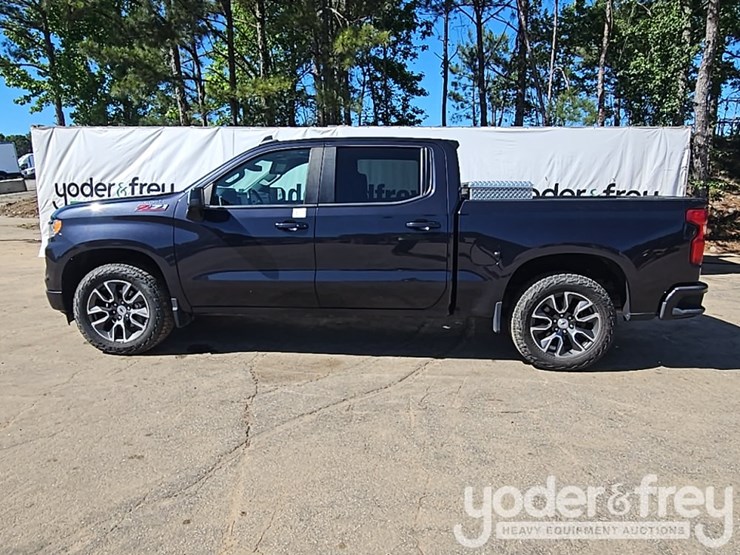 2022-chevrolet-silverado-1500-image-2
