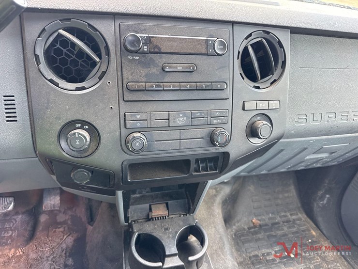 2015-ford-f250-xl-image-26