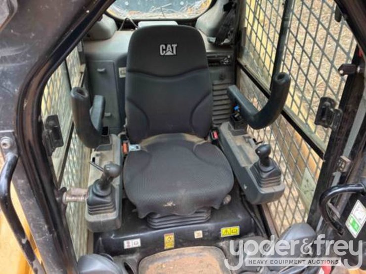 2021-caterpillar-299d3-xe-image-16