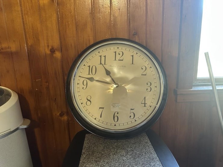 air-purifier-and-clock-image-4
