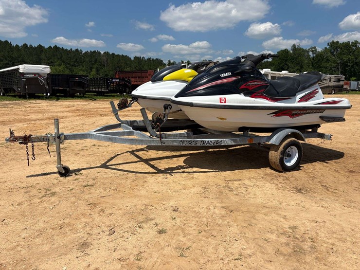 (2)-yamaha-jet-skis-&-trailer-image-1