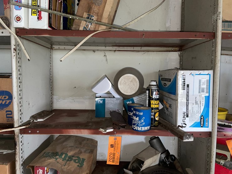 #7070-•-contents-of-shelf-image-3